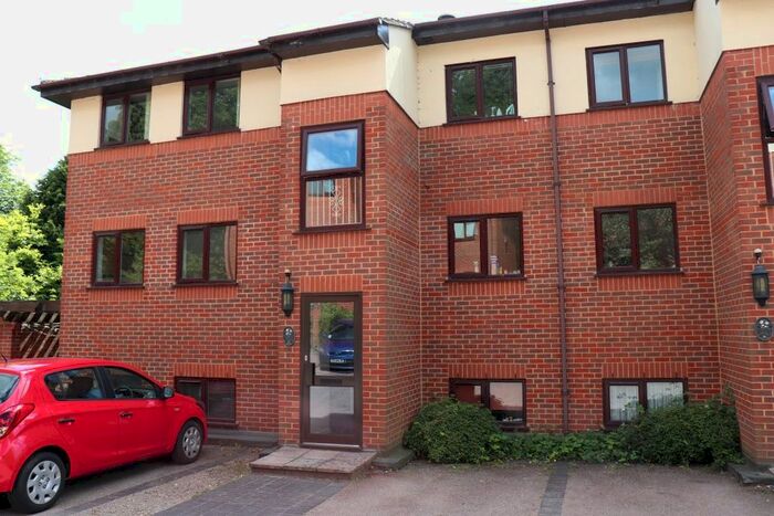 1 Bedroom Property To Rent In London Road, High Wycombe HP11