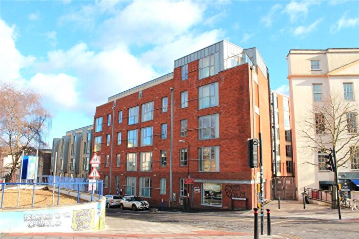 1 Bedroom Apartment For Sale In Armidale Place, Bristol, BS6