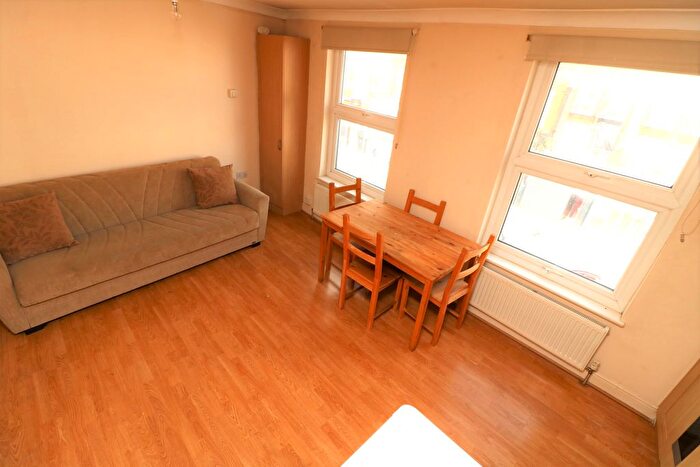 1 Bedroom Flat To Rent In Holloway Road, London, N7