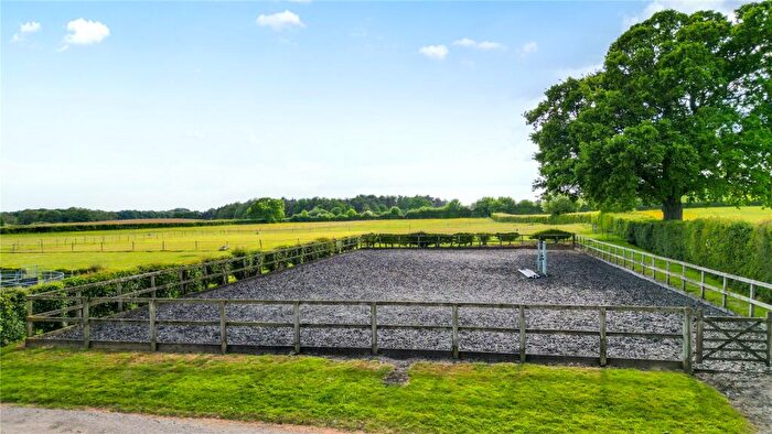3 Bedroom Equestrian Facility For Sale In London Road, Northchapel, GU28