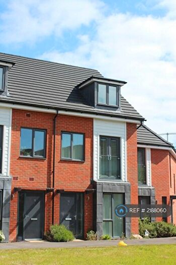 3 Bedroom Terraced House To Rent In Robert Parker Road, Reading, RG1