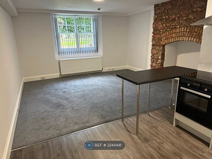 Studio To Rent In Beaumont, Torquay, TQ1