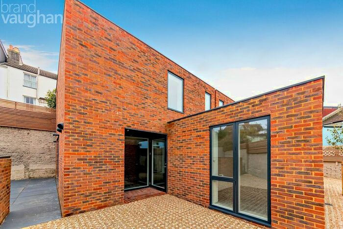 3 Bedroom Semi-Detached House To Rent In Brighton Mews, Cromwell Street, Brighton, East Sussex, BN2