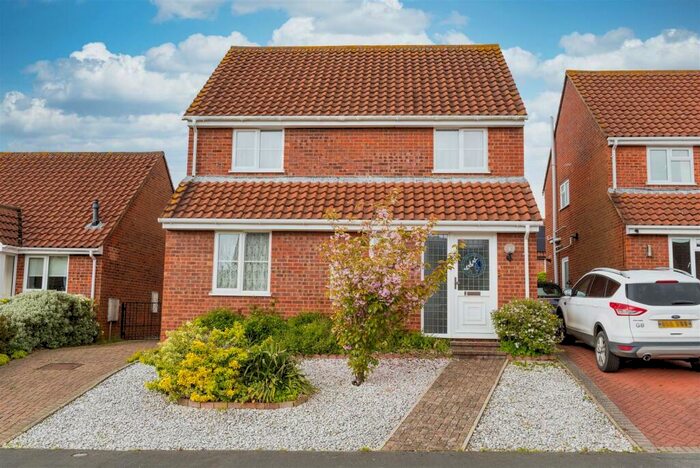 3 Bedroom Detached House For Sale In Shearman Road, Hadleigh, IP7