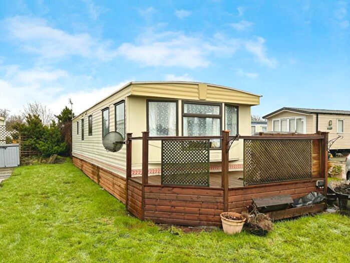 2 Bedroom Park Home For Sale In Burley Bank Road, Killinghall, HG3