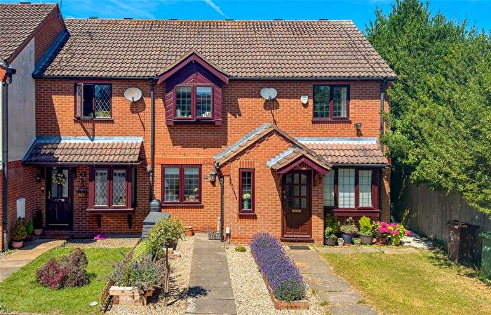 2 Bedroom Terraced House For Sale In High Grove, St Albans, Hertfordshire, AL3
