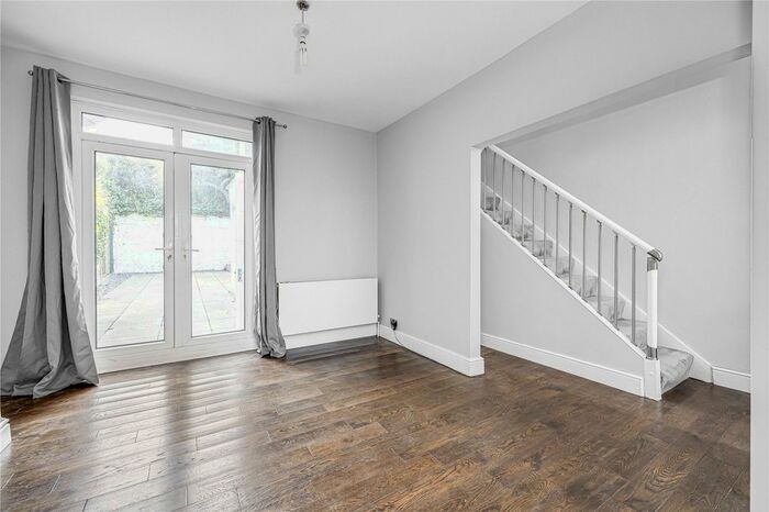 2 Bedroom Terraced House To Rent In Verran Road, London, SW12