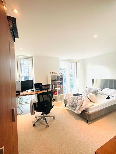 2 Bedroom Apartment To Rent In Ability Place, South Quay, Cross Harbour, Canary Wharf, London, E14
