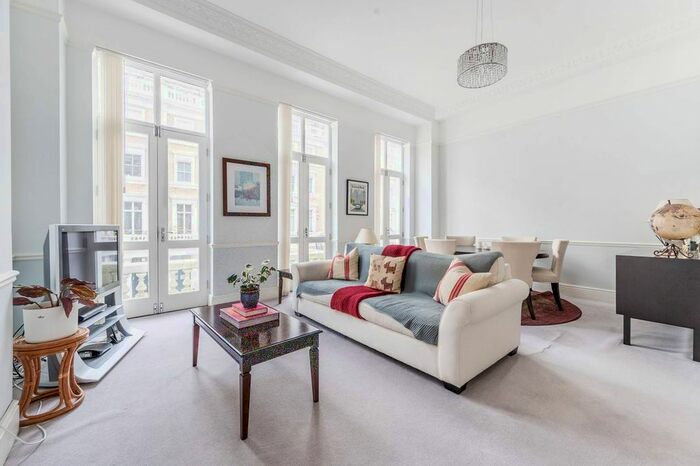 2 Bedroom Flat For Sale In Manson Place, South Kensington, London, SW7