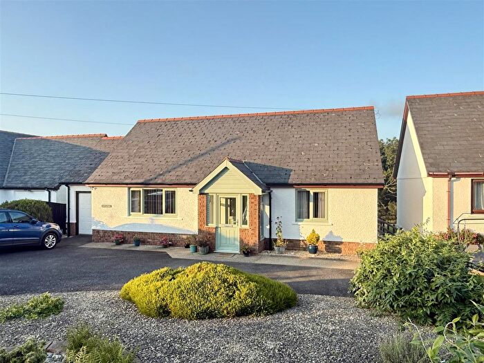 2 Bedroom Bungalow For Sale In Lon Yr Ysgol, Blaenporth, Cardigan, SA43