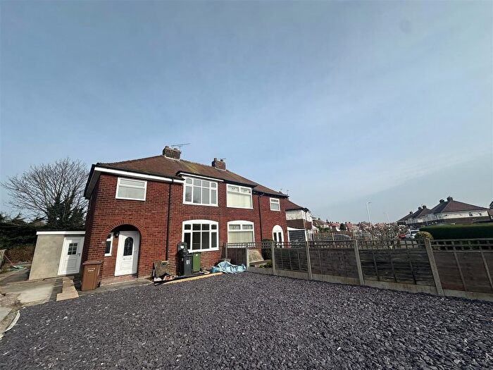 3 Bedroom Semi Detached House To Rent In The Causeway, Southport, PR9