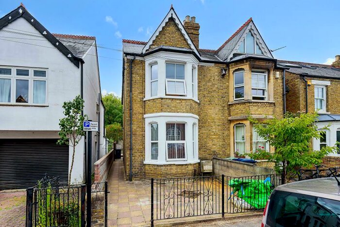 4 Bedroom Semi-Detached House To Rent In Hertford Street, East Oxford, OX4