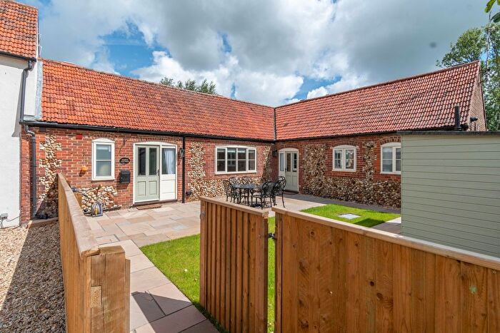 3 Bedroom Barn Conversion For Sale In The Street, West Raynham, NR21