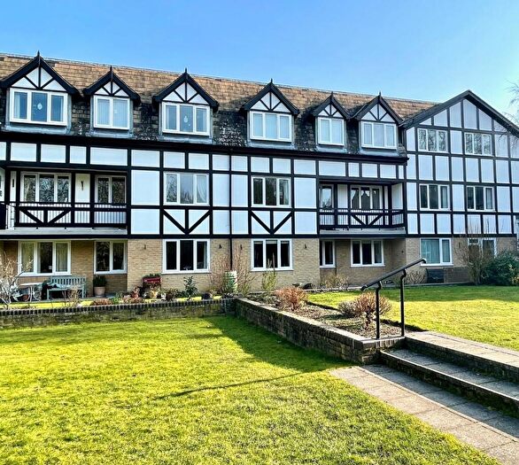 2 Bedroom Apartment For Sale In West Street, Godmanchester, Huntingdon, PE29