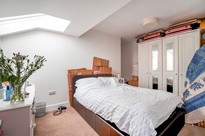 2 Bedroom Flat For Sale In Clinton Lane, Seaford, BN25