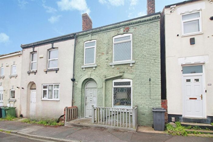 2 Bedroom Terraced House For Sale In Mount Pleasant, Leeds, LS10