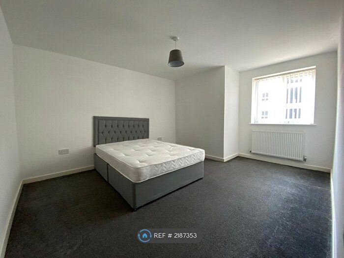 2 Bedroom Flat To Rent In Vauxhall Road, Liverpool, L5