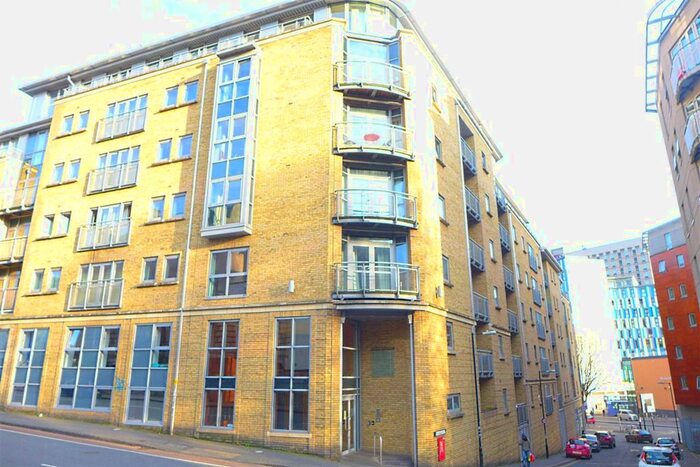 1 Bedroom Flat To Rent In Hamilton Court, City Centre, Bristol, BS2