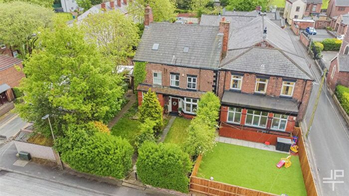 4 Bedroom Semi Detached House For Sale In Bolton Old Road, Atherton, Manchester, M46