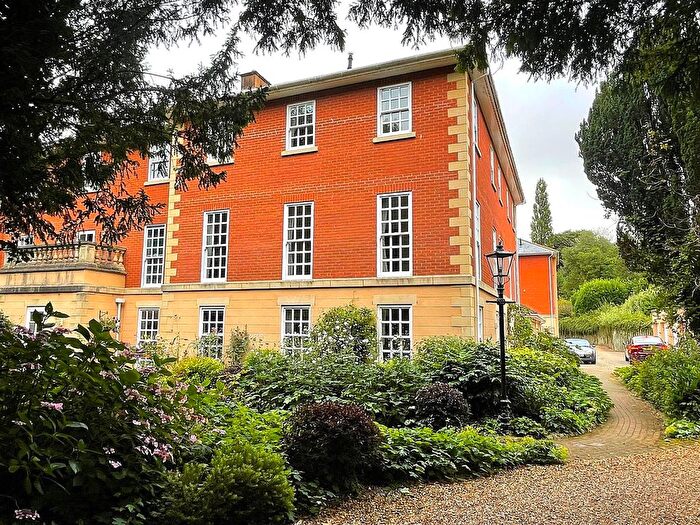 4 Bedroom Town House For Sale In Prispen Drive, Silverton, Exeter, EX5