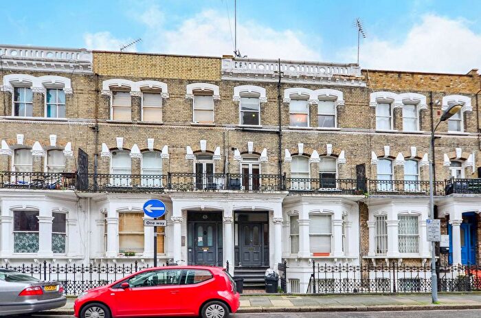 2 Bedroom Flat To Rent In Lisgar Terrace, West Kensington, London, W14