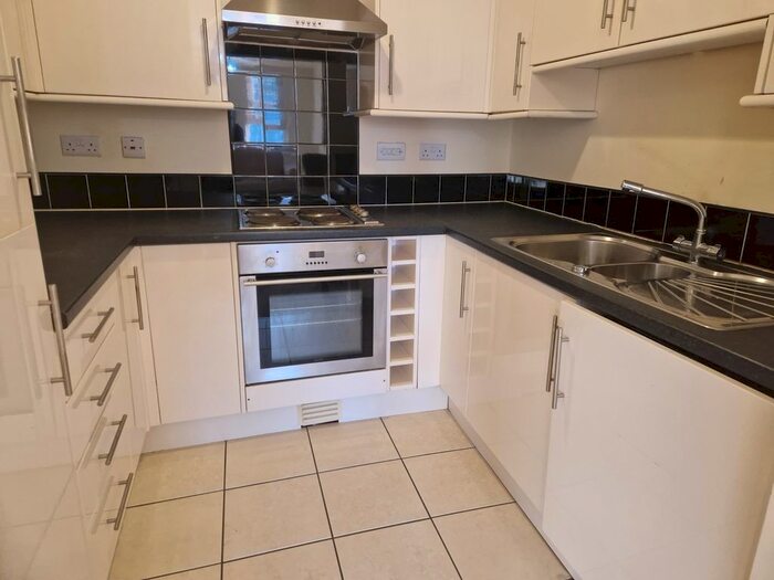 1 Bedroom Flat To Rent In Gleadless Road, Heeley, Sheffield, S2