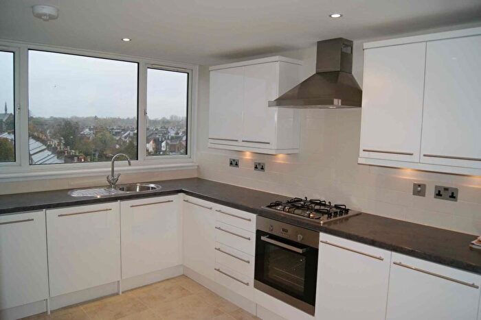 2 Bedroom Flat To Rent In Windsor, Christian Square, SL4