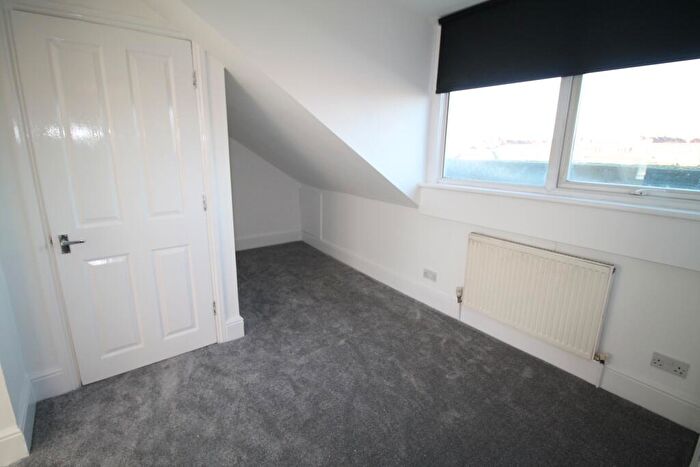 1 Bedroom Flat To Rent In Mare Street, Hackney, London, E8