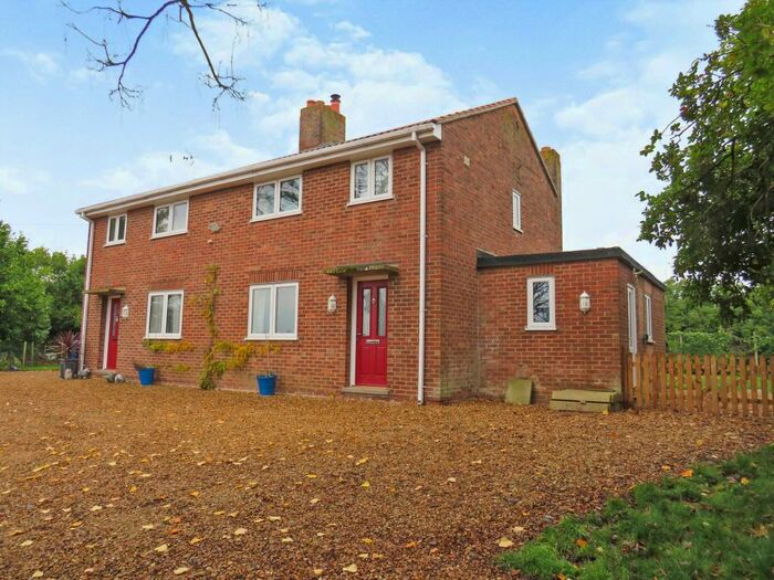 6 Bedroom Detached House For Sale In Stags Holt Cottages, Coldham Bank, March, PE15