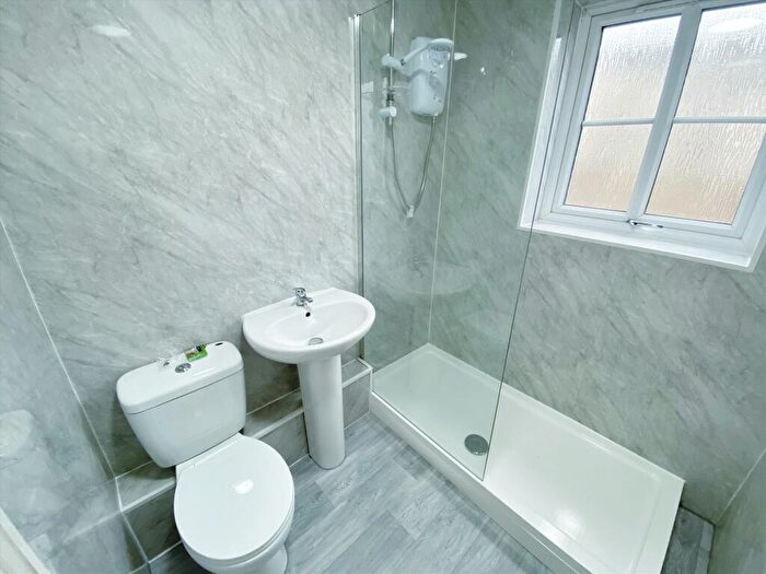 2 Bedroom Flat To Rent In Bay View Court, Station Road, Lancaster, LA1