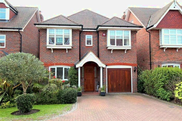 4 Bedroom Detached House To Rent In Flora Close, Stanmore, HA7
