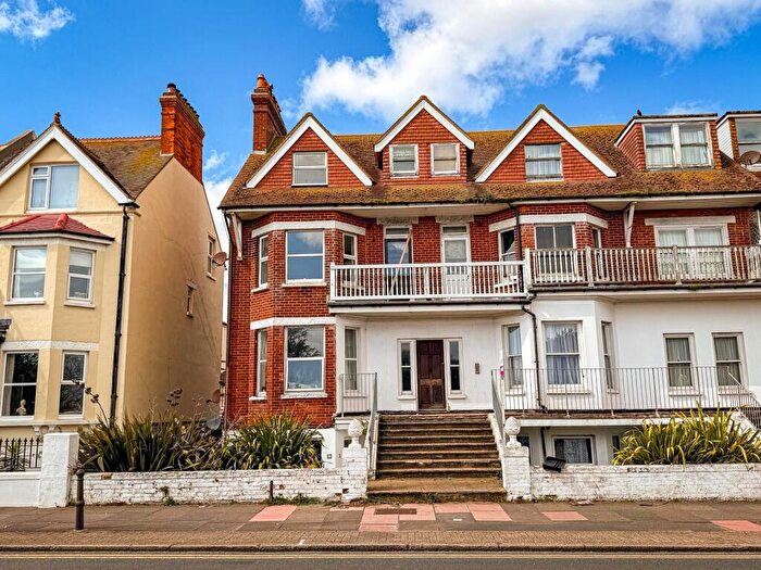 2 Bedroom Flat For Sale In Royal Parade, Eastbourne, BN22