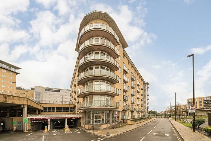 1 Bedroom Flat For Sale In Bedfont Lane, Feltham, TW13