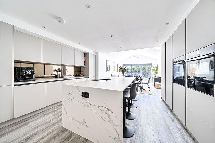4 Bedroom End Of Terrace House For Sale In The Floats, Riverhead, Sevenoaks, Kent, TN13