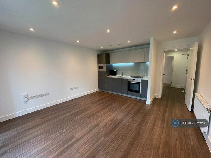 1 Bedroom Flat To Rent In Arlington Avenue, London, N1