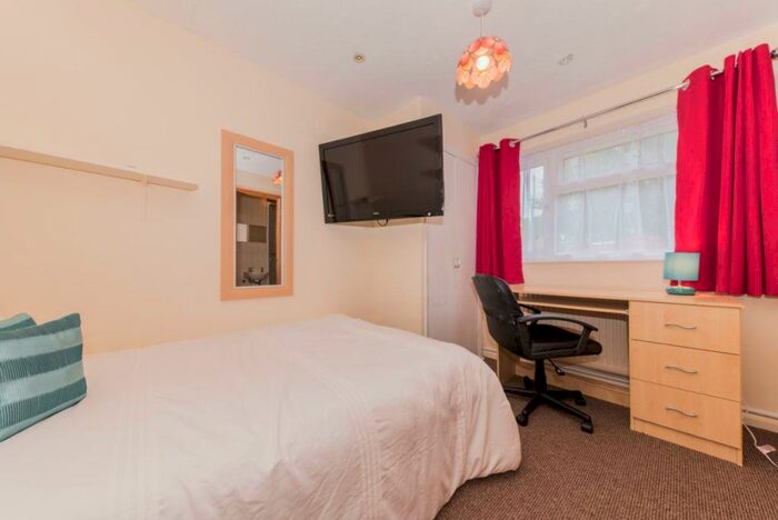 6 Bedroom House To Rent In Godden Road, Canterbury, CT2