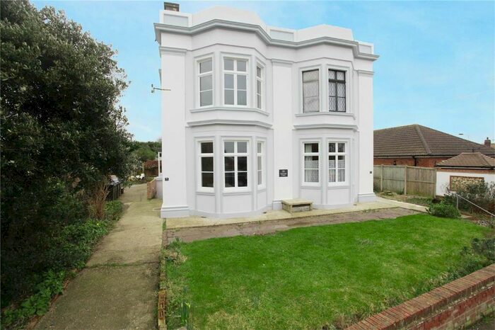 1 Bedroom Flat To Rent In Vicarage Street, St. Peters, Broadstairs, CT10