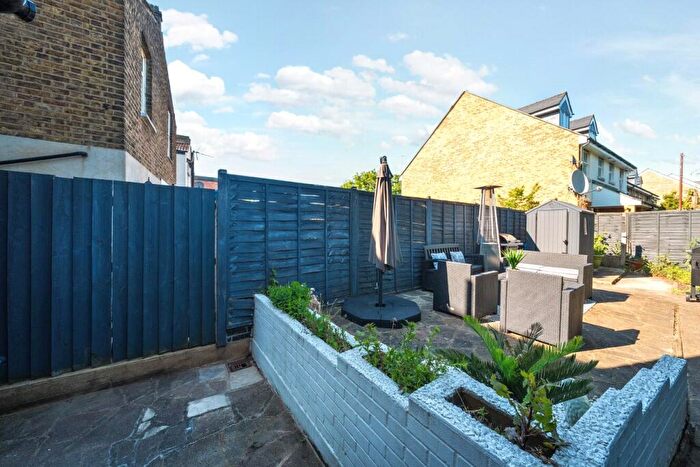 5 Bedroom Terraced House For Sale In Parchmore Road, Thornton Heath, CR7