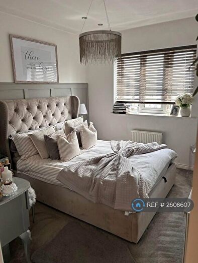 2 Bedroom Flat To Rent In Barland Way, Aylesbury, HP18
