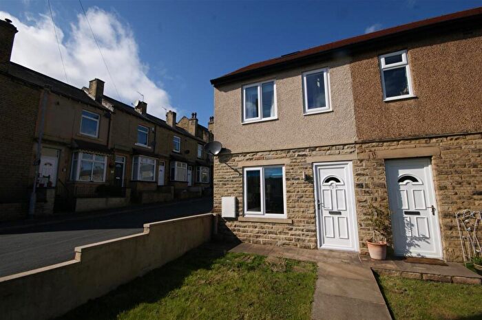 3 Bedroom End Of Terrace House To Rent In Frances Street, Lane Head, Brighouse, HD6