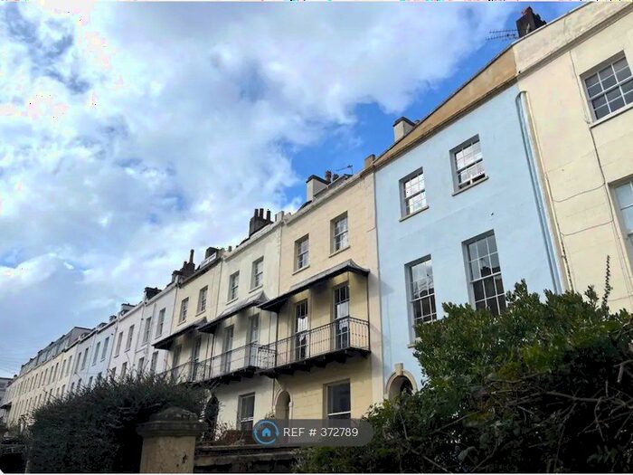 1 Bedroom Flat To Rent In Garden Meridian Place, Bristol, BS8