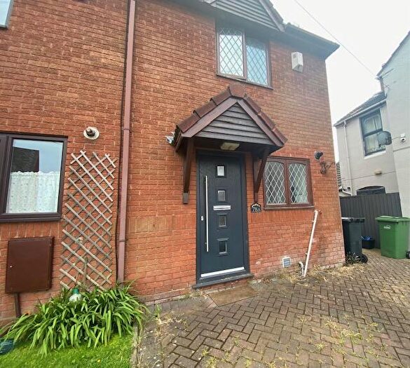 2 Bedroom House To Rent In Balds Lane, Stourbridge, DY9