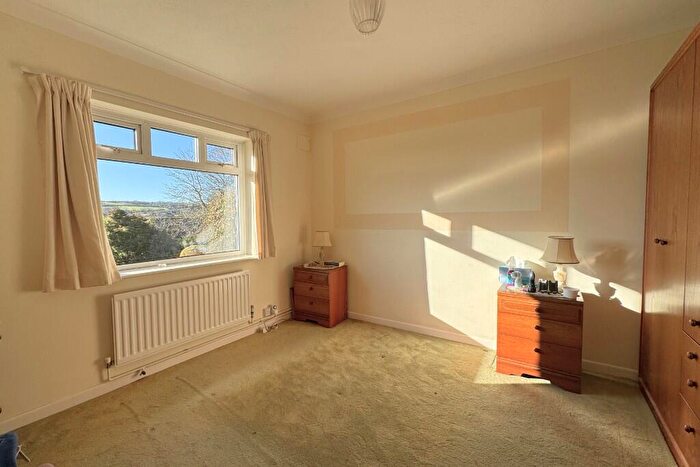 4 Bedroom Detached Bungalow For Sale In South Instow, Harmans Cross, Swanage, BH19 - Photo 11