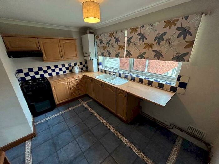 2 Bedroom Apartment To Rent In Stour Court, Princess Crescent