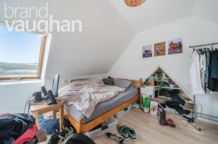 4 Bedroom Semi-Detached House To Rent In Widdicombe Way, Brighton, East Sussex, BN2