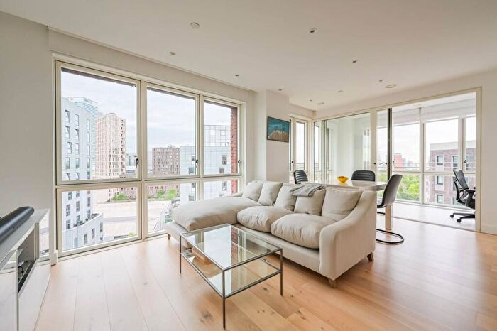 2 Bedroom Flat For Sale In Perseus Court, Canary Wharf, London, E14