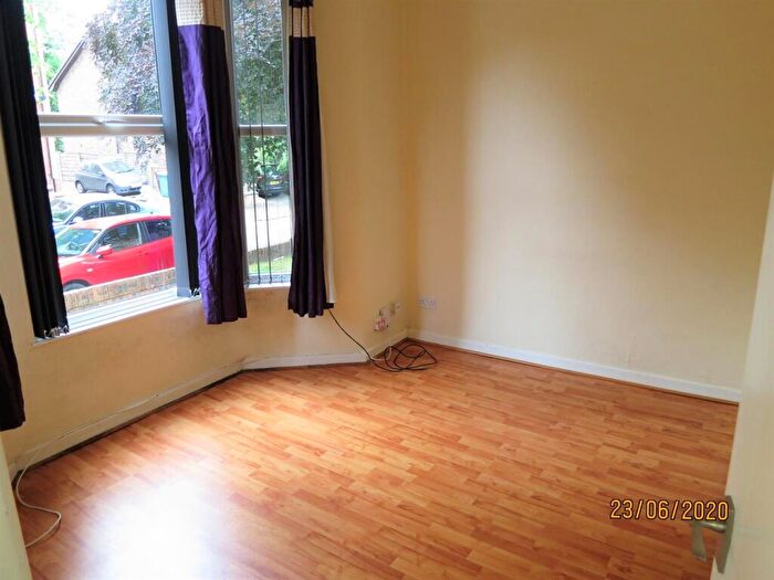 1 Bedroom Apartment To Rent In Northen Grove, West Didsbury, M20