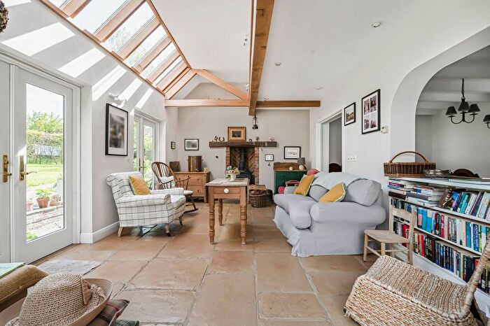 5 Bedroom Detached House For Sale In The Ballands North, Fetcham, KT22