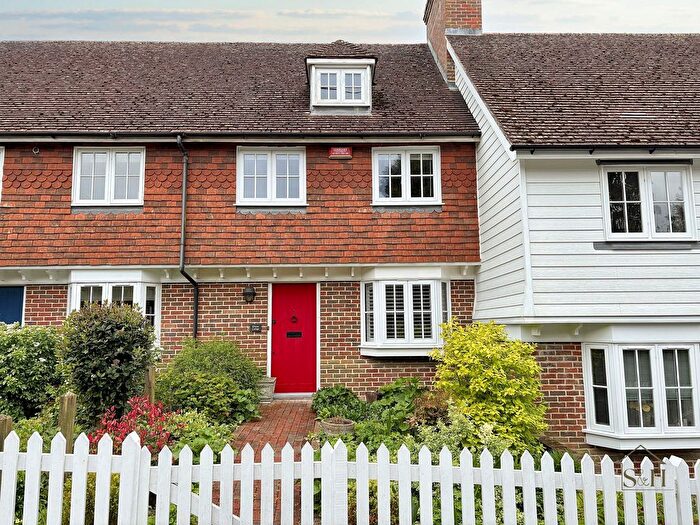 3 Bedroom Terraced House For Sale In Roman Road, Aldington, TN25