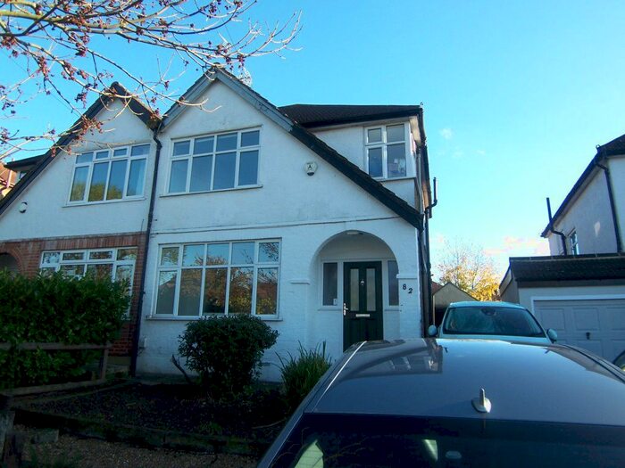 3 Bedroom Semi-Detached House To Rent In Beresford Avenue, Berrylands, Surbiton, KT5
